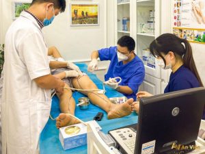 Cách chữa chân nổi gân xanh