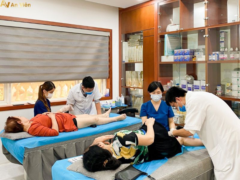Suy giãn tĩnh mạch khám ở khoa nào