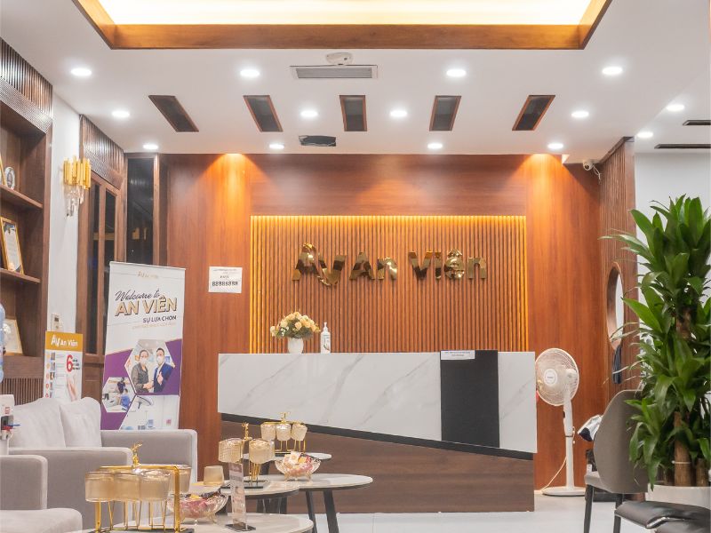 giá tiêm xơ tĩnh mạch 