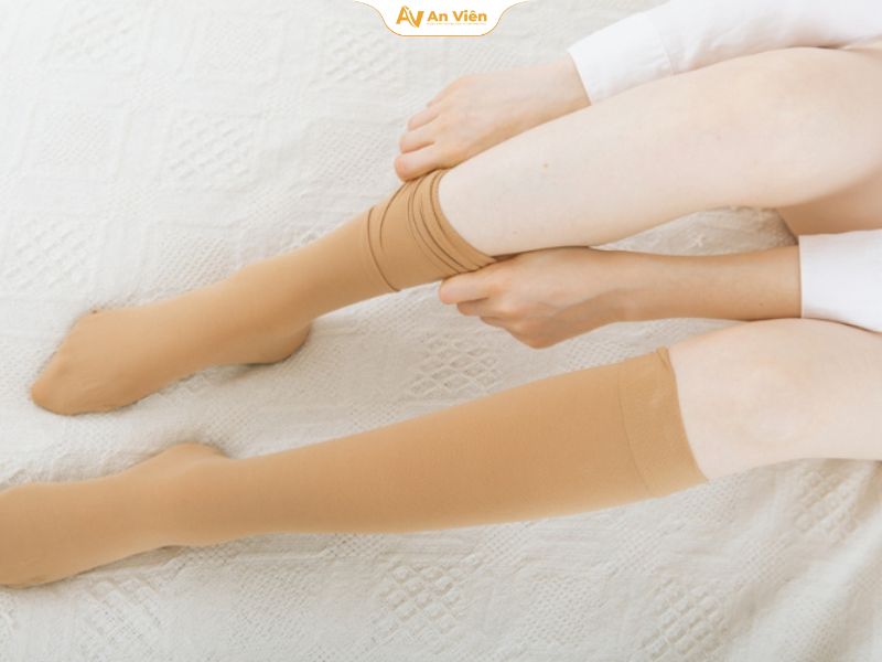 Giá vớ giãn tĩnh mạch là bao nhiêu?
