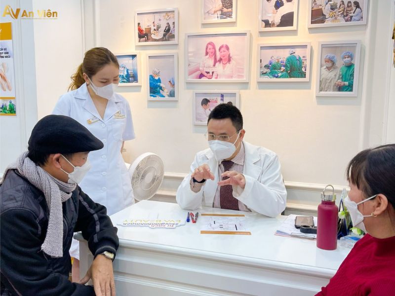cách trị suy giãn tĩnh mạch ở chân
