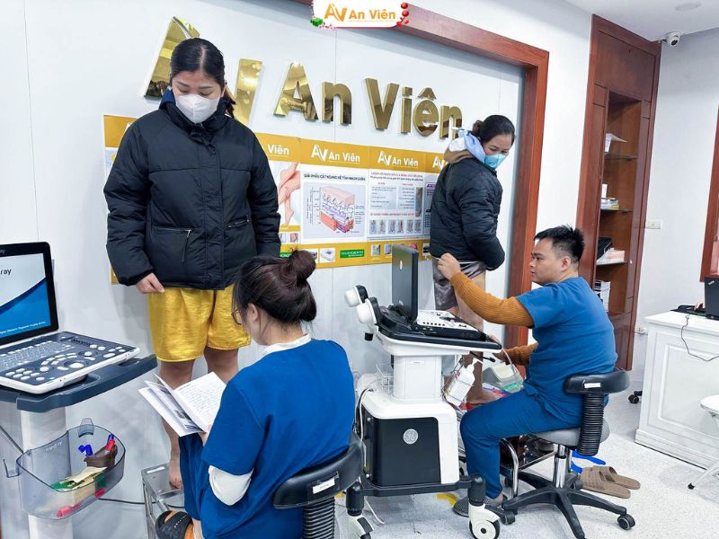 suy giãn tĩnh mạch chi dưới có nguy hiểm không