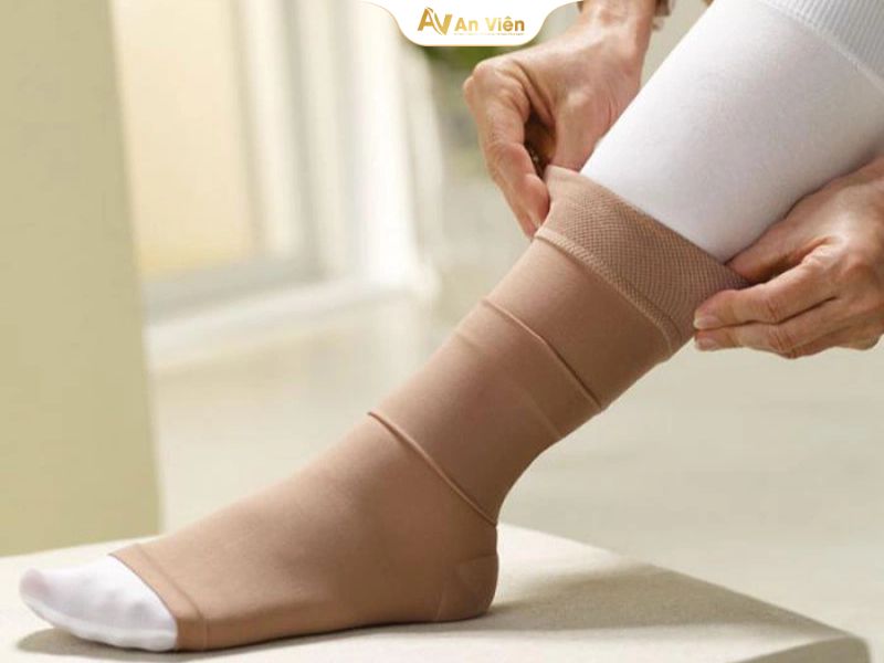 Vớ giãn tĩnh mạch của Mỹ: Đánh giá hiệu quả và hướng dẫn sử dụng 12 Đánh giá hiệu quả của việc sử dụng vớ giãn tĩnh mạch