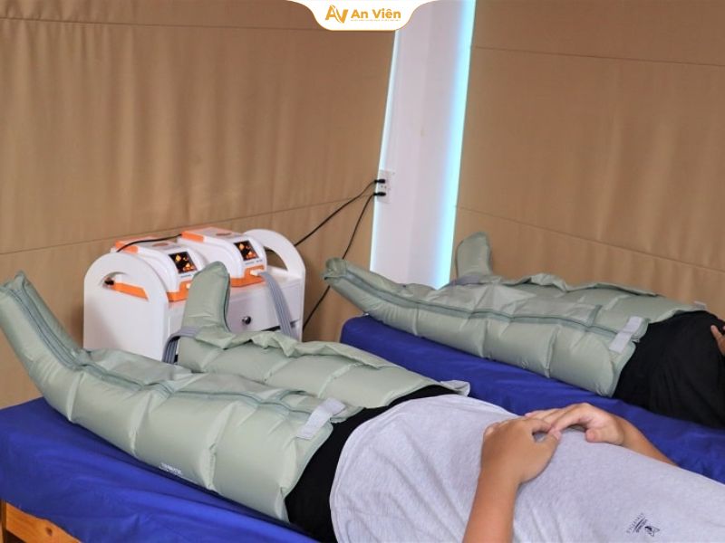 TOP 5 máy giãn tĩnh mạch được nhiều người săn lùng 2025 16 Máy giãn tĩnh mạch