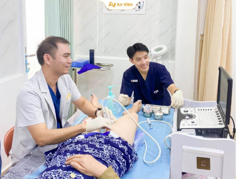 Suy giãn tĩnh mạch nhẹ là gì? Nguyên nhân và cách điều trị hiệu quả 9 Phát hiện và điều trị sớm giai đoạn nhẹ