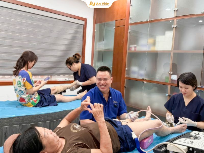 Giãn tĩnh mạch bẩm sinh là gì? Cảnh báo sớm và cách điều trị an toàn 13 Giãn tĩnh mạch bẩm sinh