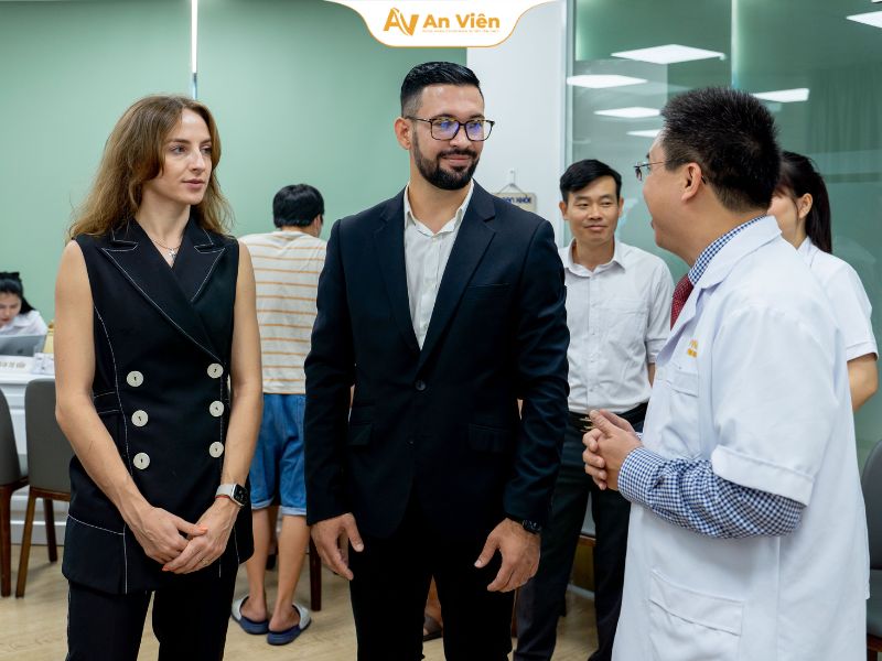 Bác sĩ An Viên ghi dấu ấn đặc biệt tại diễn đàn tĩnh mạch quốc tế 4 bac-si-an-vien