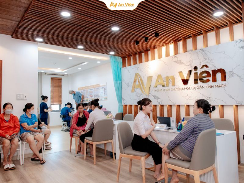 Ai dễ mắc suy giãn tĩnh mạch nhất? Nhóm nguy cơ điển hình 20 Khám và điều trị suy giãn tĩnh mạch tại Tĩnh mạch An Viên