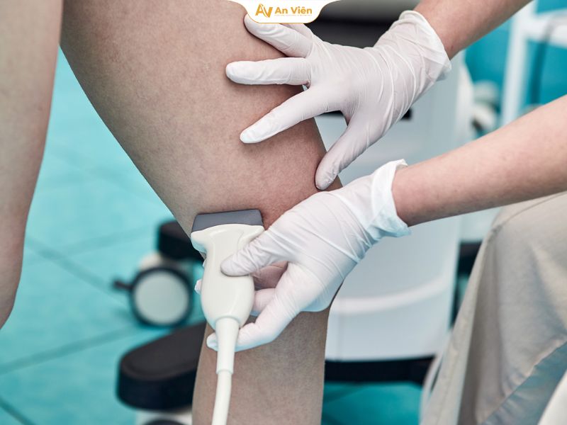 Phác đồ điều trị huyết khối tĩnh mạch: Cập nhật đầy đủ, dễ hiểu cho người bệnh 22 Phác đồ điều trị huyết khối tĩnh mạch