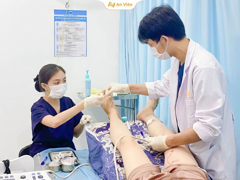 Suy giãn tĩnh mạch