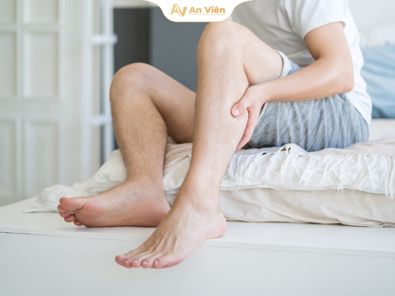 Hiểu đúng về suy giãn tĩnh mạch: Đừng xem nhẹ những dấu hiệu ở đôi chân 8 hieu-dung-ve-suy-gian-tinh-mach
