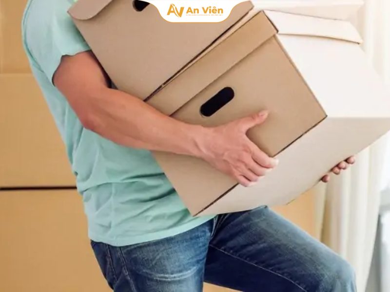 Suy giãn tĩnh mạch ở nam giới: Vì sao nam giới tập gym, lao động nặng dễ mắc nhưng thường bỏ qua? 10 Nam giới làm nghề đặc thù (tài xế, bốc vác, bộ đội, PT gym) đối mặt nguy cơ nào?